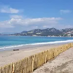 Βίλα Chateaubriand Sur Proche Du Centre